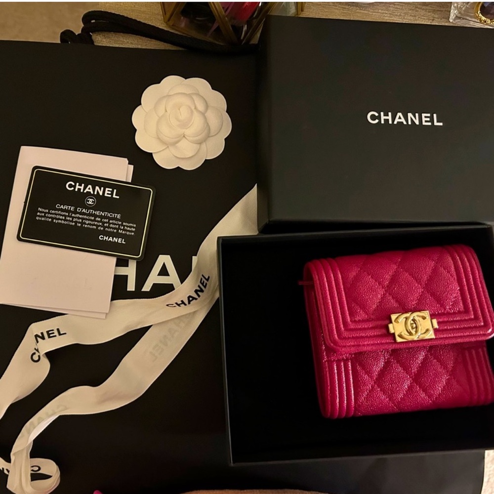 CHANEL Pink Quilted Wallet